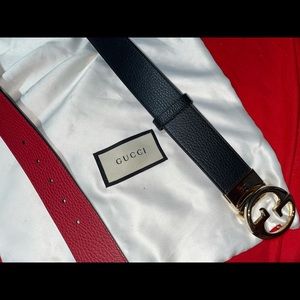 Gucci Women's Black/Red Leather Reversible GBelt